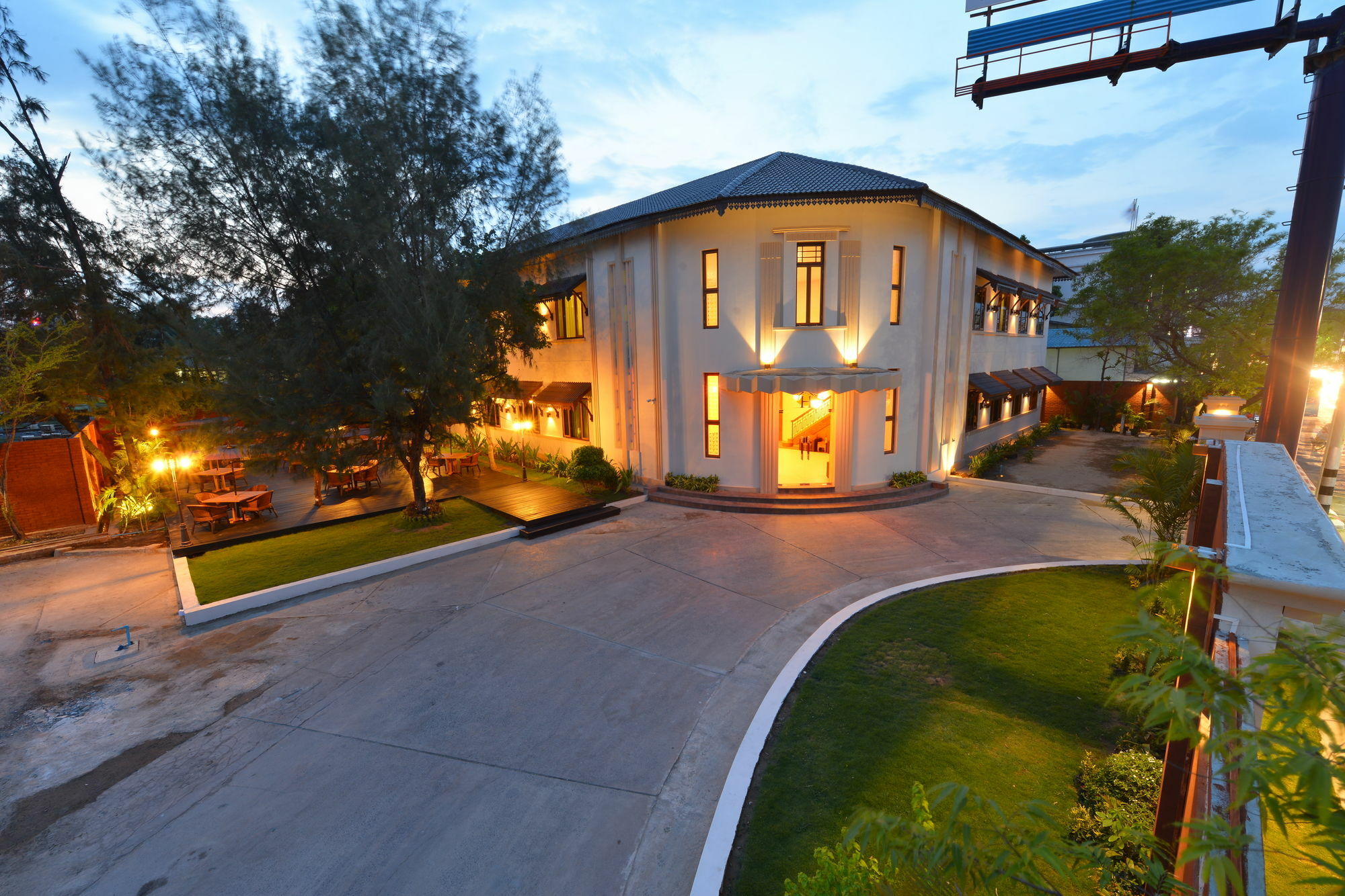 Hotel Amazing Μανταλέι Εξωτερικό φωτογραφία